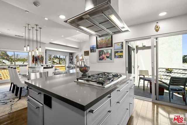 907 Lincoln Boulevard PH 302, Santa Monica, CA 90403