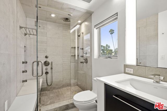 907 Lincoln Boulevard PH 302, Santa Monica, CA 90403