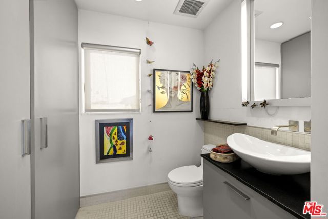 907 Lincoln Boulevard PH 302, Santa Monica, CA 90403