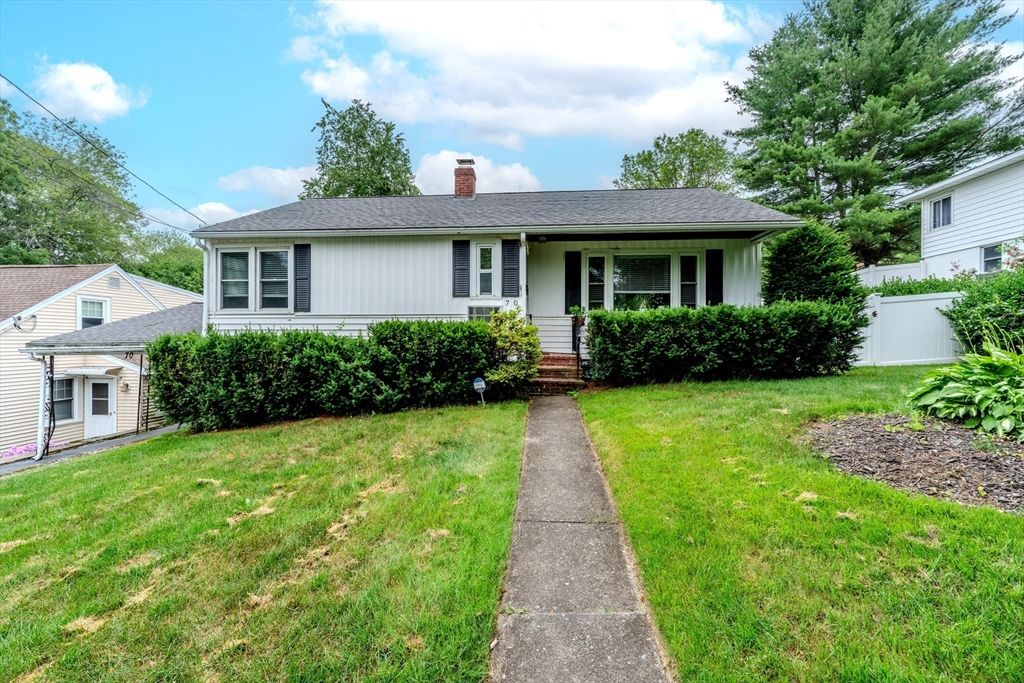 70 Rich St, Worcester, MA 01602