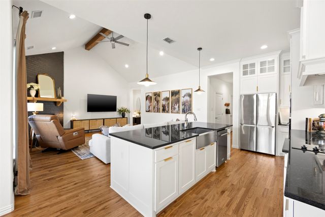 116 Steves Way, Waxahachie, TX 75165