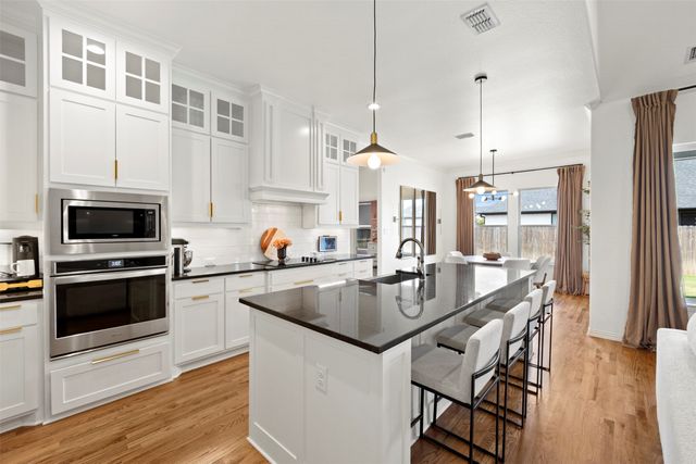 116 Steves Way, Waxahachie, TX 75165