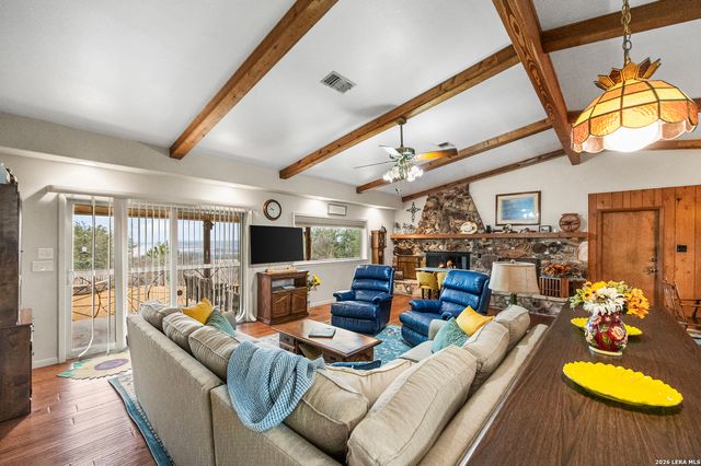 1130 Crossbow, Canyon Lake, TX 78133