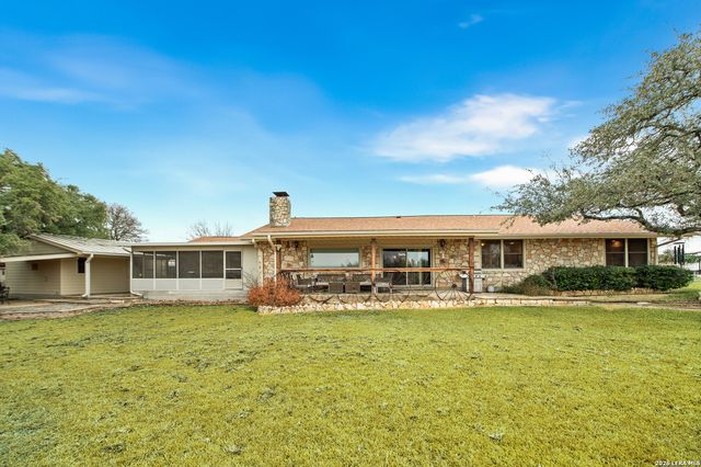 1130 Crossbow, Canyon Lake, TX 78133