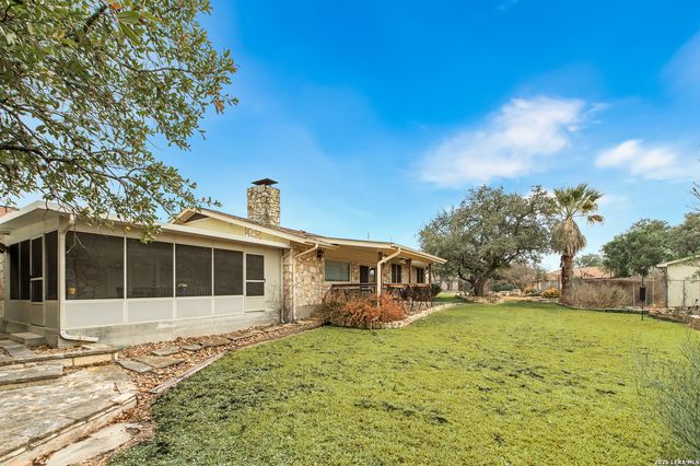 1130 Crossbow, Canyon Lake, TX 78133