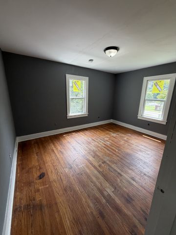 165 W Walnut St, Erin, TN 37061
