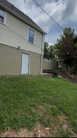 165 W Walnut St, Erin, TN 37061