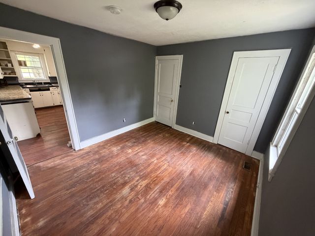 165 W Walnut St, Erin, TN 37061