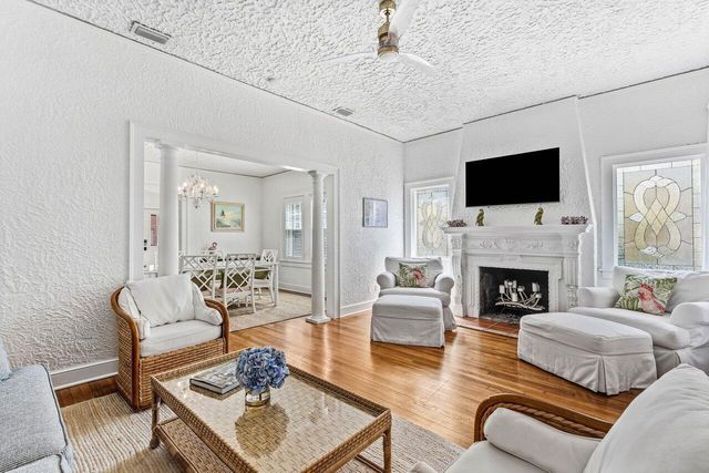 217 SE Coconut Avenue, Stuart, FL 34996