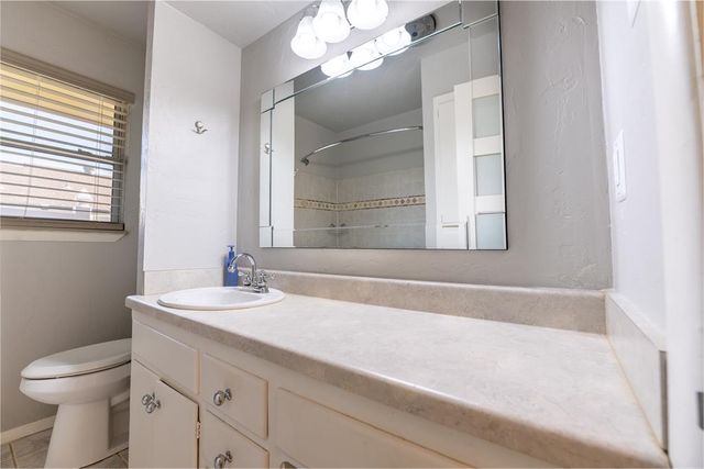 2505 Robin Road, Midwest City, OK 73110