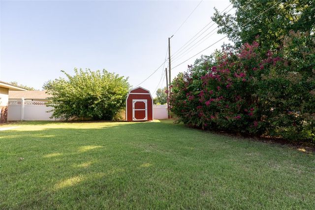 2505 Robin Road, Midwest City, OK 73110