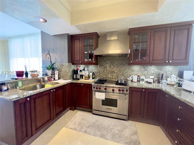 17875 Collins Ave 3206, Sunny Isles Beach, FL 33160