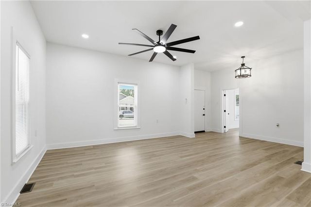 630 Davis Avenue, Newton, NC 28658