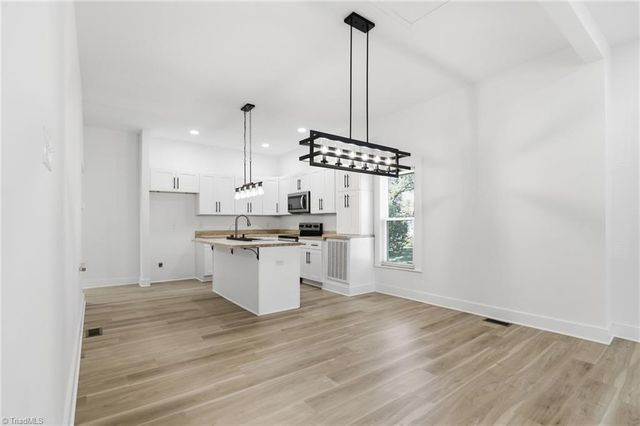 630 Davis Avenue, Newton, NC 28658