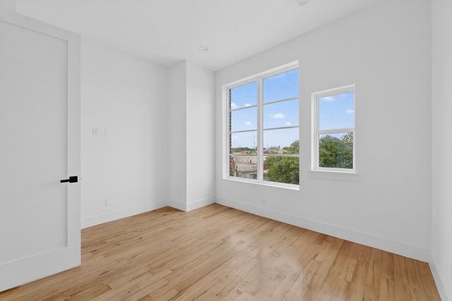 2080 Kelly Avenue 108, Dallas, TX 75215