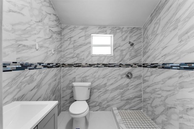 1621 NW 55th St, Miami, FL 33142