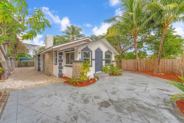 1621 NW 55th St, Miami, FL 33142