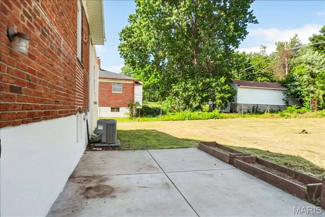 1238 Fairview Avenue, University City, MO 63130