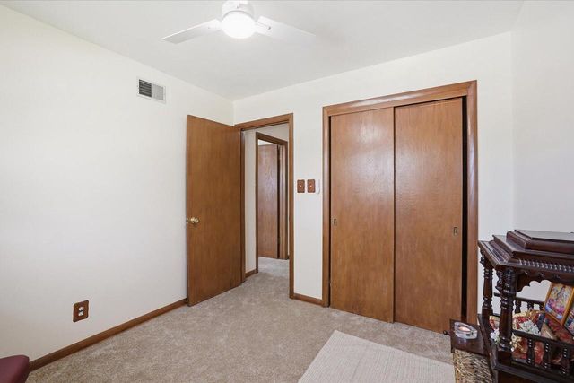 6009 Oriole LANE, Greendale, WI 53129