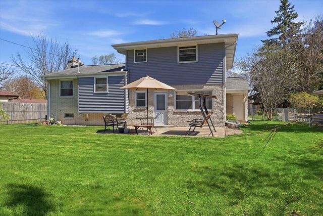 6009 Oriole LANE, Greendale, WI 53129