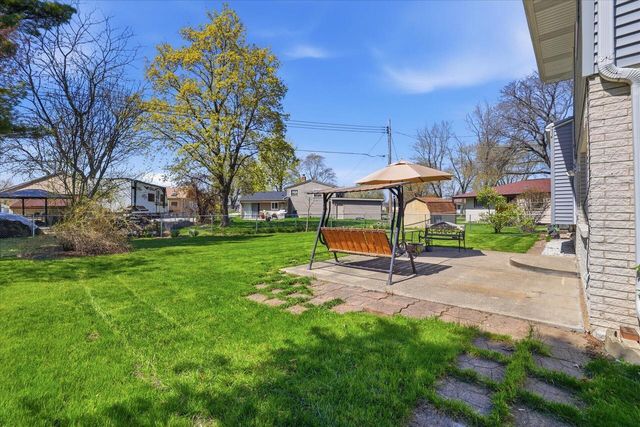 6009 Oriole LANE, Greendale, WI 53129
