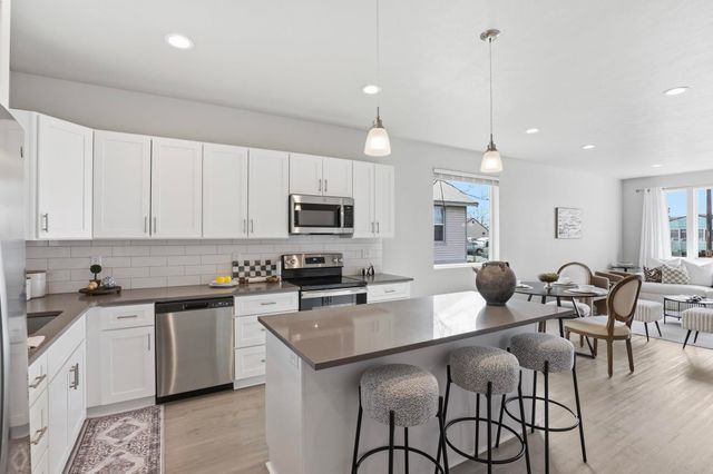 1227 E Walton Ave, Spokane, WA 99207