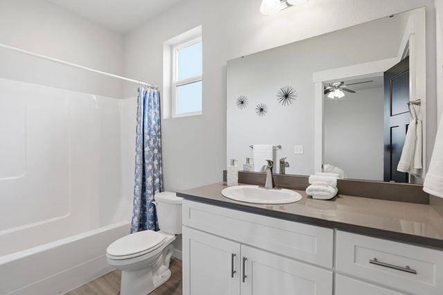 1227 E Walton Ave, Spokane, WA 99207