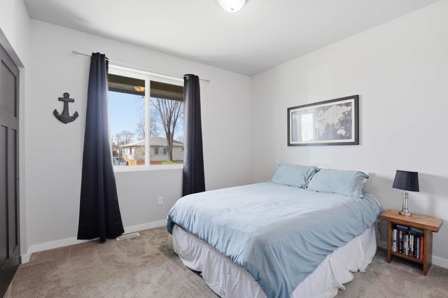 1227 E Walton Ave, Spokane, WA 99207