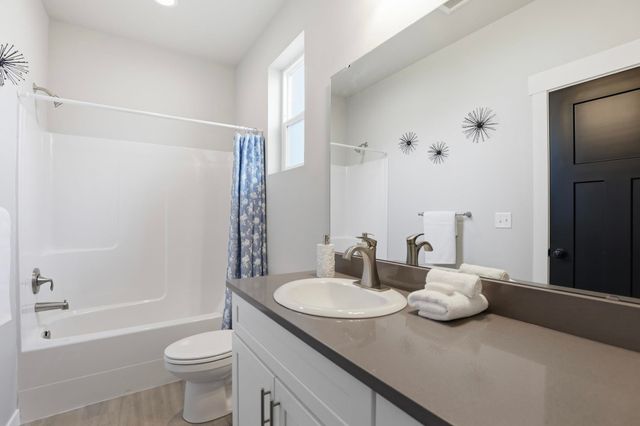 1227 E Walton Ave, Spokane, WA 99207