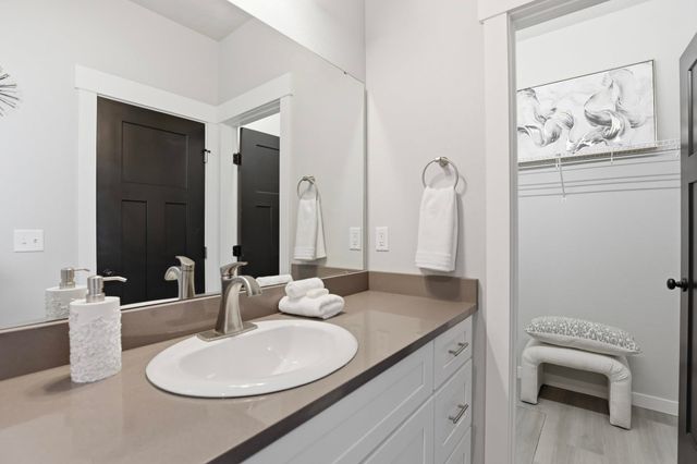 1227 E Walton Ave, Spokane, WA 99207