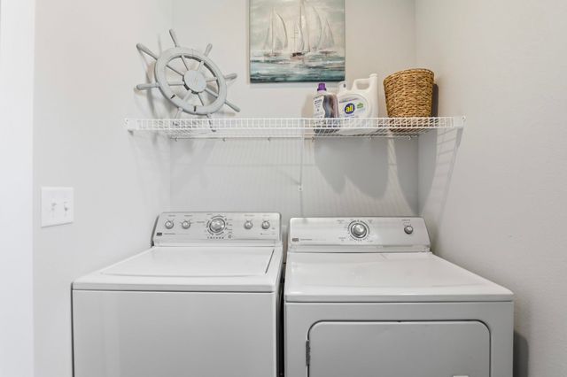 1227 E Walton Ave, Spokane, WA 99207