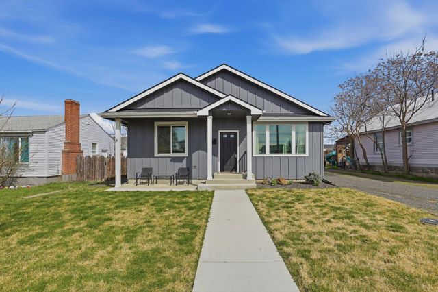 1227 E Walton Ave, Spokane, WA 99207