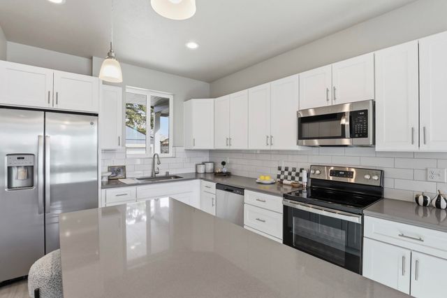 1227 E Walton Ave, Spokane, WA 99207