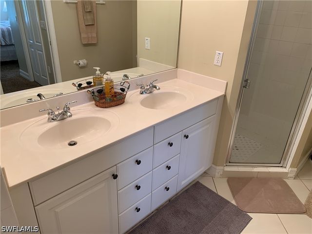 8133 Chancel CT 64-1, Naples, FL 34104