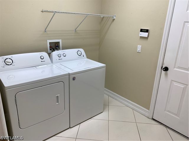 8133 Chancel CT 64-1, Naples, FL 34104