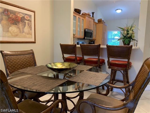 8133 Chancel CT 64-1, Naples, FL 34104