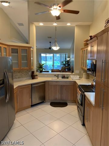 8133 Chancel CT 64-1, Naples, FL 34104