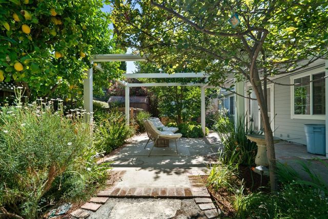 60 N Milton Avenue, Campbell, CA 95008