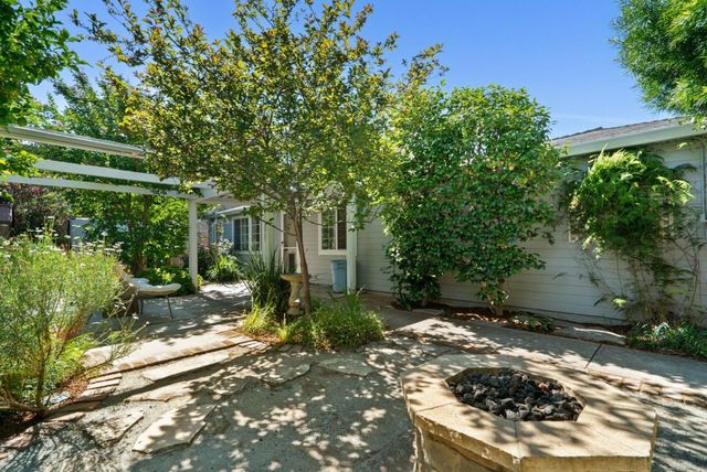 60 N Milton Avenue, Campbell, CA 95008