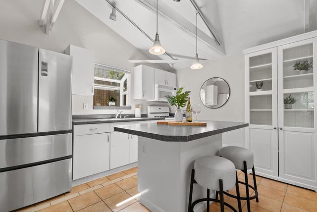 60 N Milton Avenue, Campbell, CA 95008