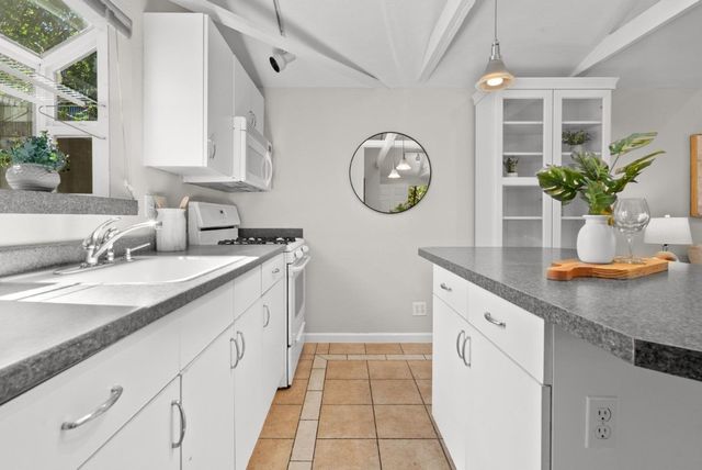 60 N Milton Avenue, Campbell, CA 95008