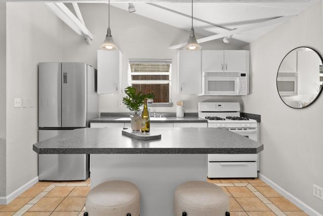 60 N Milton Avenue, Campbell, CA 95008