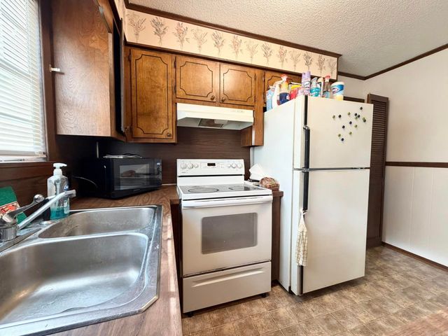 3015 Debra Street, Batesville, AR 72501