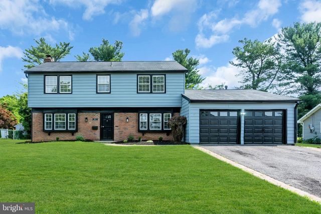 61 TRIANGLE LN, Willingborough, NJ 08046