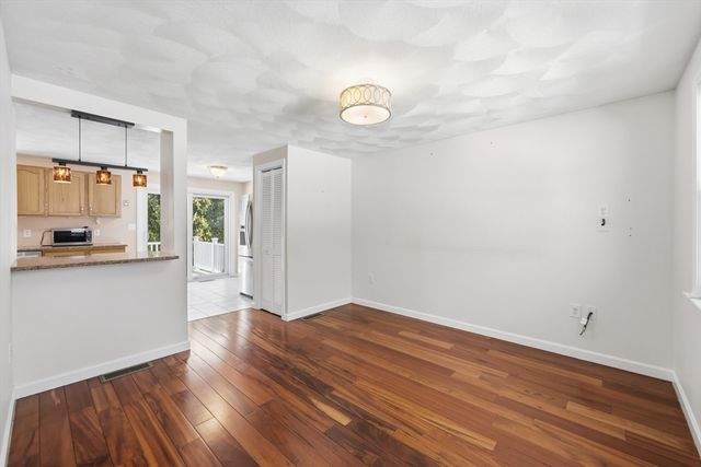 42 Wildcrest Ave, Billerica, MA 01821