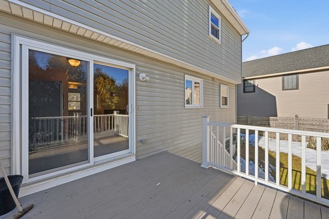 42 Wildcrest Ave, Billerica, MA 01821