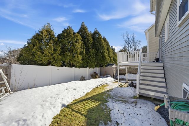 42 Wildcrest Ave, Billerica, MA 01821