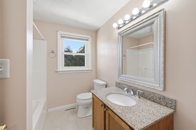 42 Wildcrest Ave, Billerica, MA 01821