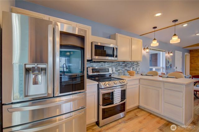 34807 H Place, Ocean Park, WA 98640