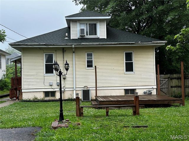 1323 Union Avenue, Belleville, IL 62220